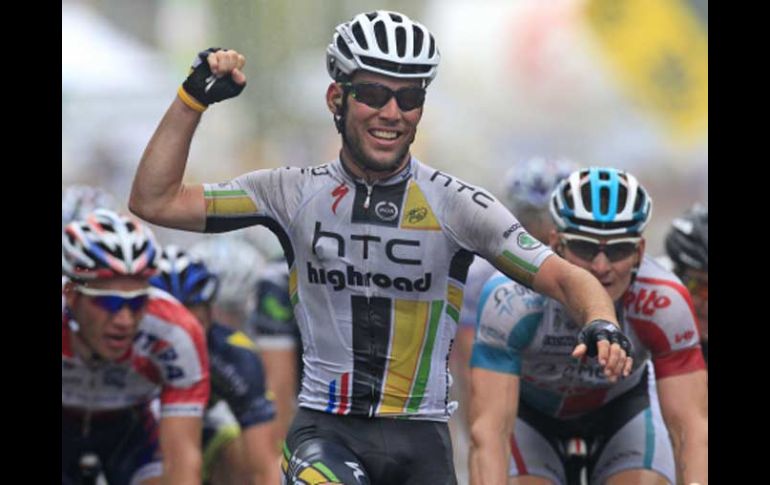 Mark Cavendish se quedo con la victoria en la etapa 11 del Tour de Francia. AP  /