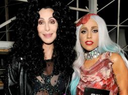 Cher y Gaga en la entrega de premios MTV, donde la intérprete de ''Born this way'' se hizo acreedora a diversos galardones. AP  /