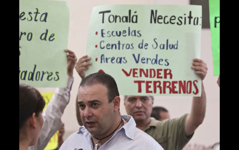 Una veintena arribó al Palacio Municipal para reclamar la cesión de predios. E. PACHECO  /