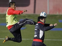 Jugadores de la Selección de Chile, durante sesión de entrenamiento para Copa América, en Argentina. AP  /