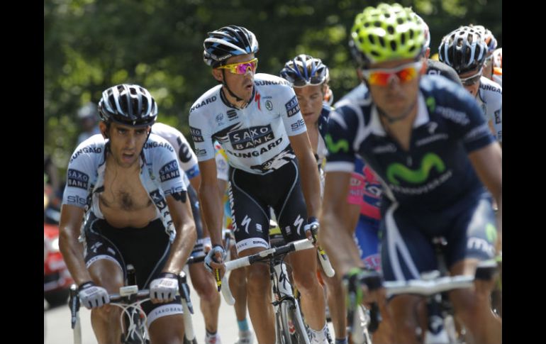 El ciclista español (Cent.) ha llegado tras varios 'tropiezos' a la jornada número 15 del Tour. AP  /