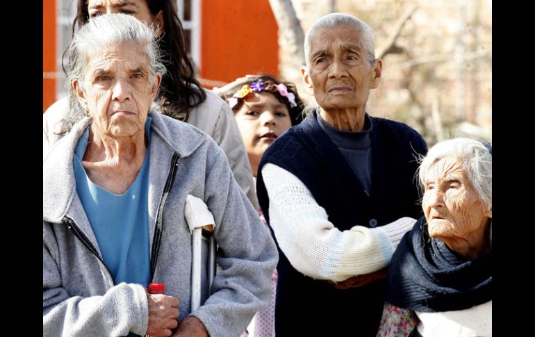 Uno de cada cinco adultos mayores carece de medios para subsistir en el país. M. FREYRÍA  /