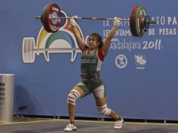 La mexicana, Guadalupe Muñoz, ganadora del bronce en la rama femenil del Campeonato Panamericano de Pesas. E.PACHECO  /