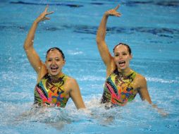 Las mexicanas Mariana Cifuentes y Evelyn Guajardo terminaron en el sitio 20 en la prueba de dueto técnico de nado sincronizado. AFP  /