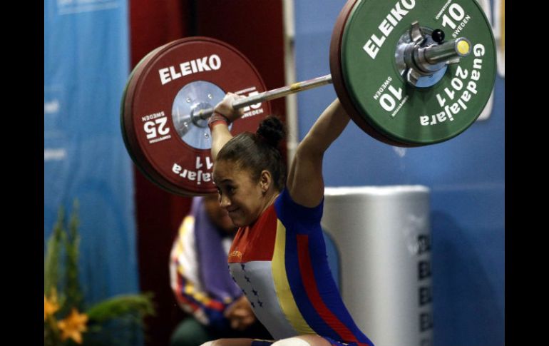 Yusleidy Figueroa es otra representante del deporte de la halterofilia por parte de Venezuela. MEXSPORT  /