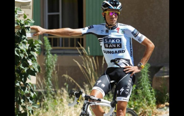 El ciclista español, Alberto Contador, aseguró que buscará remontar lugares en el Tour de Francia. EFE  /