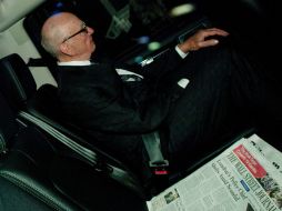 El imperio del magnate Rupert Murdoch (foto) se debilita. AFP  /