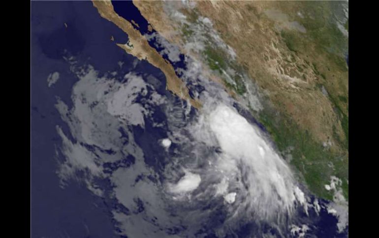 Tormenta Dora se fortalece en costas mexicanas, se espera que alcance categoría de huracán en próximas horas. AFP  /