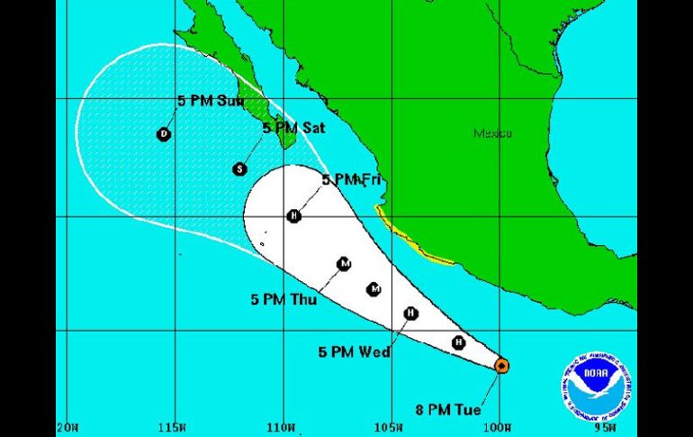 La imagen de la Conagua muestra la trayectoria de ''Dora'' que se mueve paralela a las costas mexicanas del Pacífico. ESPECIAL  /