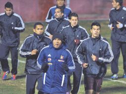 Los venezolanos trotan en la cancha del estadio en Mendoza. EFE  /