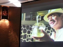 El famoso músico Carlos Santana ha entrado como socio de Casa Noble, la marca Premium de Tequila La Cofradía. M. FREYRIA  /