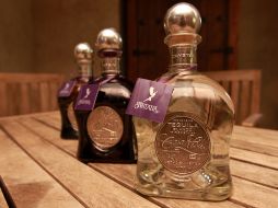 El famoso músico Carlos Santana ha entrado como socio de Casa Noble, la marca Premium de Tequila La Cofradía. M.FREYRIA  /