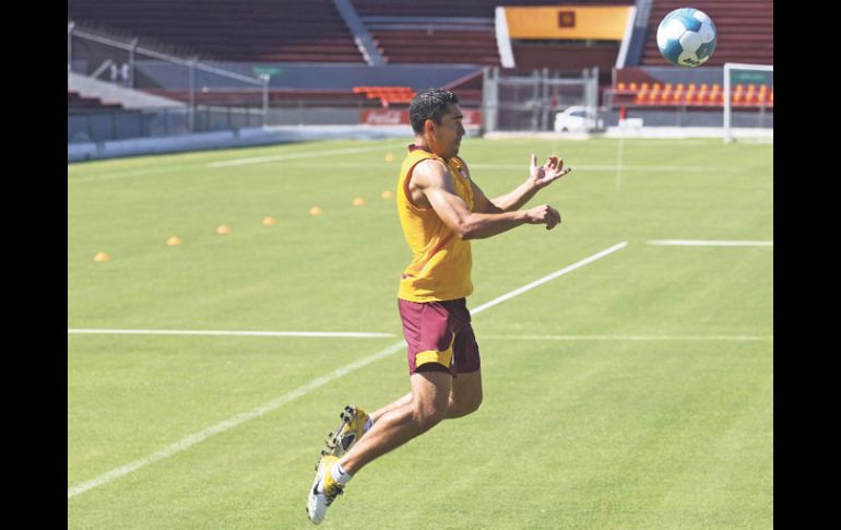 El goleador estadounidense Hérculez Gómez es una de las caras nuevas en el plantel de Zapopan. A. CAMACHO  /