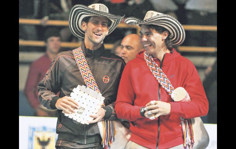 “Nole” Djokovic y Rafa Nadal ya disputaron en Colombia un partido amistoso del carácter que quieren organizar en México. ESPECIAL  /