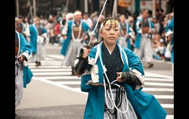 En Fukushima recuerdan con honores a las víctimas cobradas por el tsunami de marzo. ESPECIAL  /