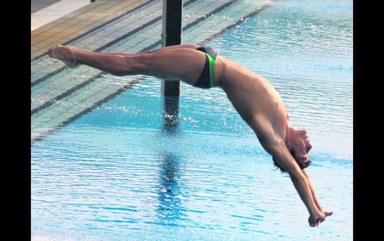 El saltador mexicano Julián Sánchez concluyó su participación en Shanghai con el boleto a Juegos Olímpicos Londres 2012. NTX  /