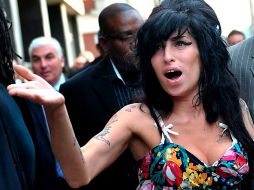 Amy Winehouse luchó durante mucho tiempo contra sus adicciones al alcohol y las drogas. EFE  /