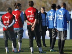 Jugadores de la Selección de Uruguay, durante sesión de entrenamiento en Argentina. AP  /