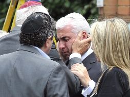 Familiares y amigos asisten a funeral de Winehouse. EFE  /