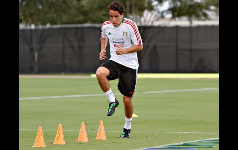 El jugador mexicano, Efraín Juárez, durante sesión de entrenamiento con la Selección mexicana de futbol. MEXSPORT  /