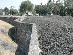 El monumento sirvió para contener el agua de los lagos y evitar inundaciones en la Ciudad de México.  ESPECIAL  /