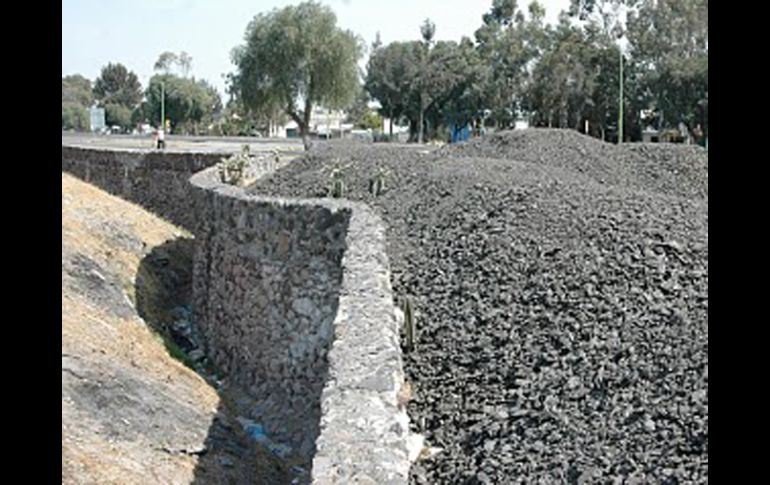 El monumento sirvió para contener el agua de los lagos y evitar inundaciones en la Ciudad de México.  ESPECIAL  /