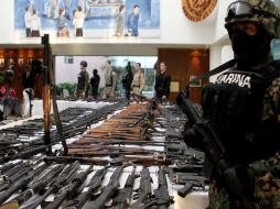 Más de dos mil armas de fuego habrían sido ingresadas al país para terminar en manos de criminales.  EL UNIVERSAL  /