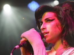 El padre de Winehouse desea ayudar a personas con adicciones. AP  /