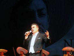 El tenor Fernando de la Mora rindió con su voz un homenaje a Jorge Negrete. A. CAMACHO  /