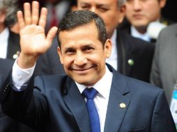 ''Aquí no se trata que el gabinete es de izquierda o de derecha, el gabinete es todo Perú'' dijo Humala en la toma de posesión. AFP  /