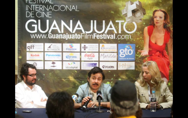 Pablo Cruz, Gerardo Naranjo y Sarah Hoch, directora del festival. A.CAMACHO  /