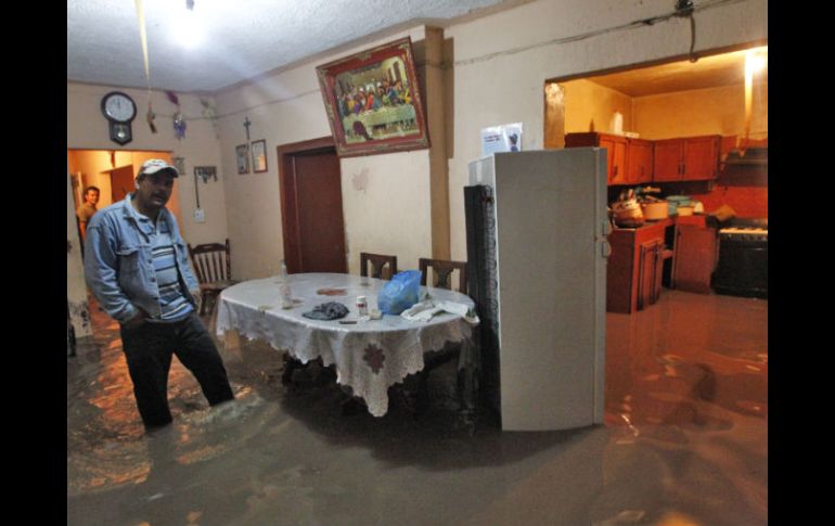 El saldo en el Sur de la ciudad fue de inundaciones de hasta 1.20 metros y 70 vehículos varados, entre otros daños. S. NÚÑEZ  /