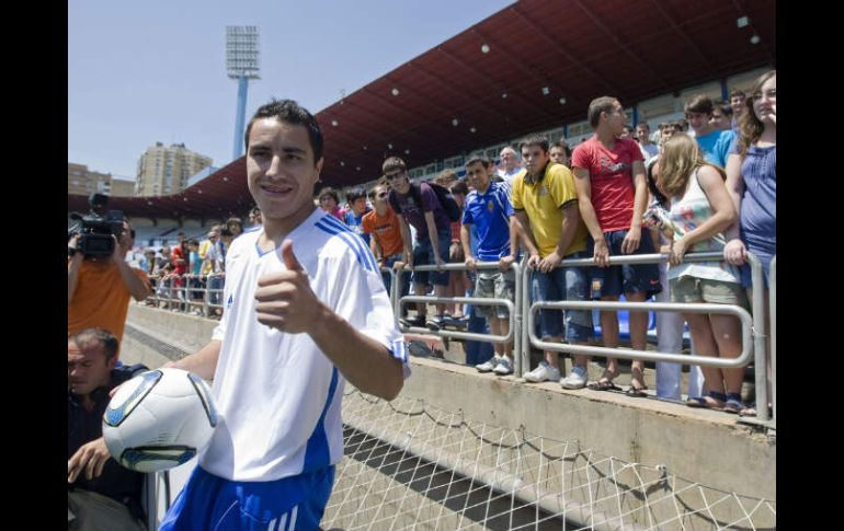 Efraín Juárez durante la presentación de su nuevo equipo el Real Zaragoza. EFE  /