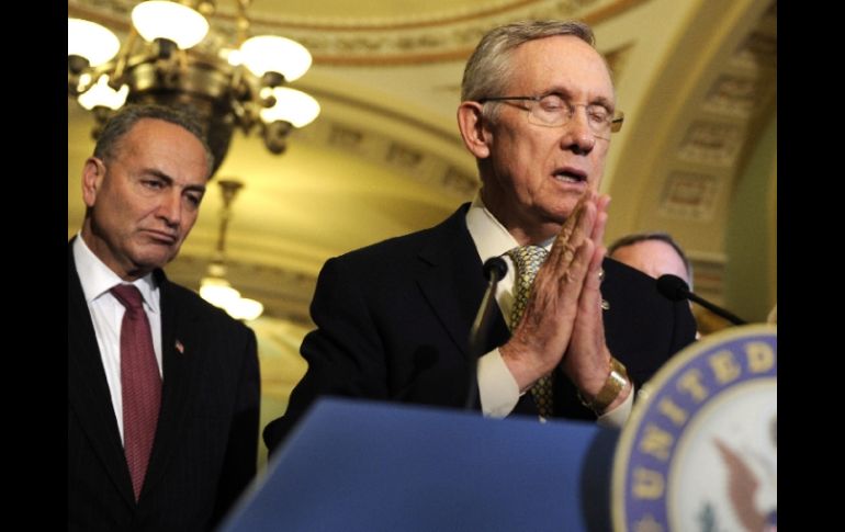 Harry Reid, líder demócrata, hace un llamado a destrabar el desconcierto político en el país. EFE  /