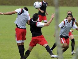 El equipo de Guatemala durante sus sesiones de entrenamientos en Armenia, Colombia. AFP  /