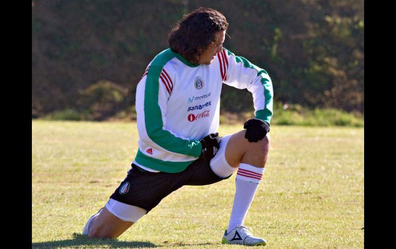 Héctor Reynoso durante los entrenamientos con la selección. MEXSPORT  /