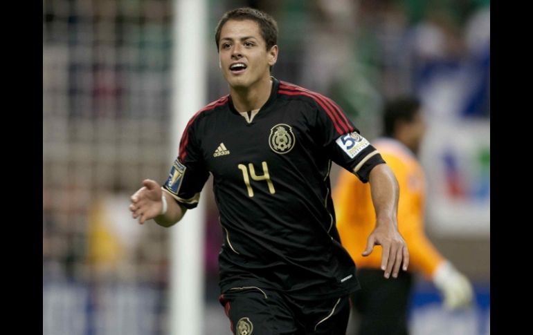 El goleador mexicano, Javier 'Chicharito' Hernández, durante juego de la Copa Oro. MEXSPORT  /