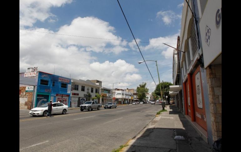 Comerciantes de la Avenida Niños Héroes temen que el par vial que se implementará en esta arteria afecte sus ventas. A. HINOJOSA  /