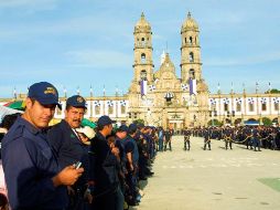 Uniformados municipales contarán con armamento y uniformes el próximo año, prometió el presidente municipal. ARCHIVO.  /