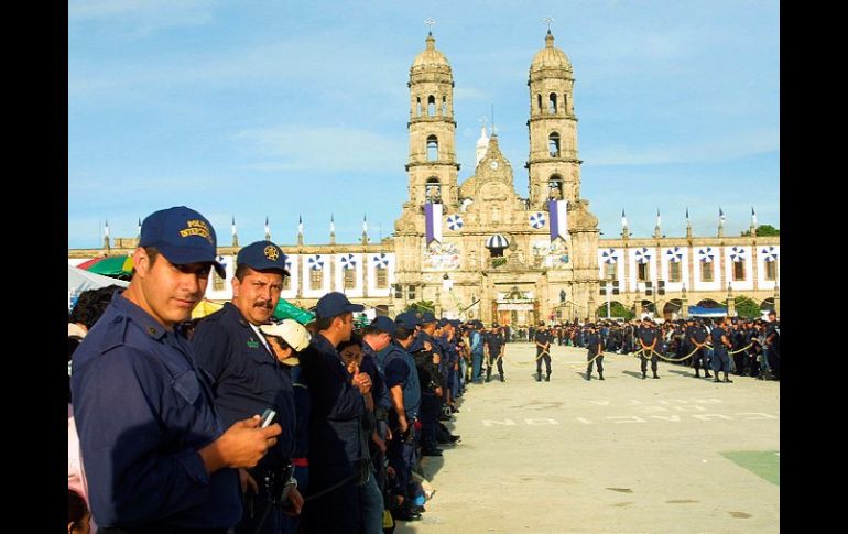 Uniformados municipales contarán con armamento y uniformes el próximo año, prometió el presidente municipal. ARCHIVO.  /