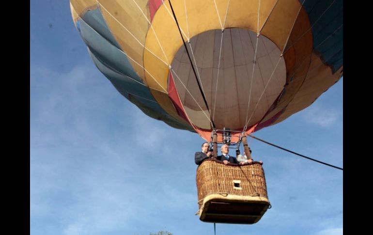 Las mascotas panamericanas y un paseo en globo dieron el toque colorido al evento. A. HINOJOSA.  /