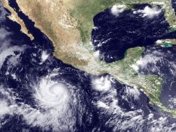 La imagen satelital muestra cómo el huracán 'Eugene' se aleja del territorio mexicano. NTX  /