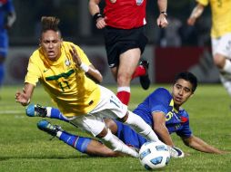 El astro brasileño espera que Neymar se quede en el Santos por lo menos hasta el mundial de Brasil 2014. MEXSPORT  /