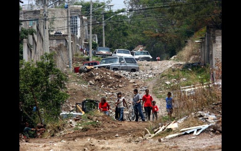 El apoyo económico fue destinado a mejorar condiciones de las viviendas de colonias marginadas como el caso de Arroyo Hondo. ARCHIVO  /