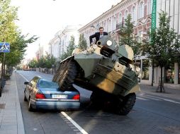 El alcalde de Vilnius, Arturas Zuokas, ha protagonizado una contundente campaña contra el estacionamiento ilegal. REUTERS  /