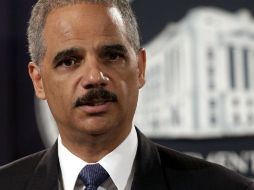 Eric Holder enfrenta una creciente presión por el operativo que dejó pasar más de dos mil armas manera ilegal a México. REUTERS  /