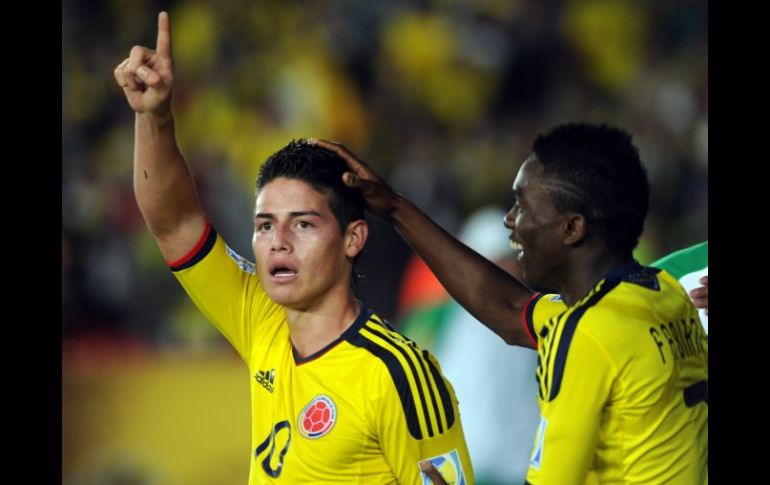 El jugador de la Selección de Colombia Sub-20, James Rodríguez (I) celebra gol en duelo ante Malí. AFP  /