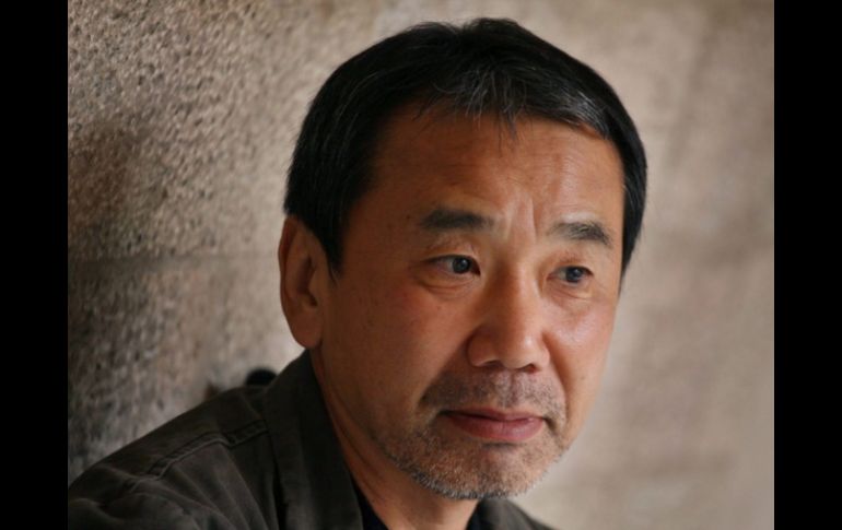 Murakami seleccionará a los artistas que donarán las obras. EFE  /