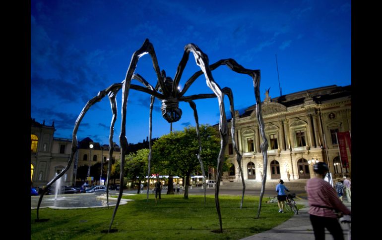 Bourgeois considera a 'Maman' como su obra cumbre se exhibe hasta el próximo 28 de agosto al aire libre. EFE  /