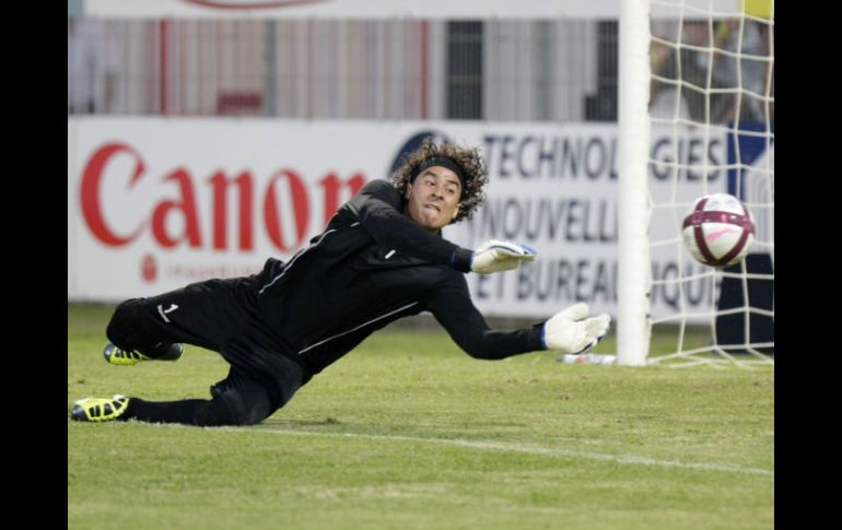 El jugador tuvo un amargo debut con el equipo francés de futbol. AFP  /